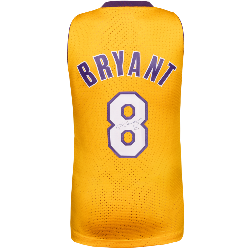 Kobe Bryant Los Angeles Lakers Personally Signed Jersey